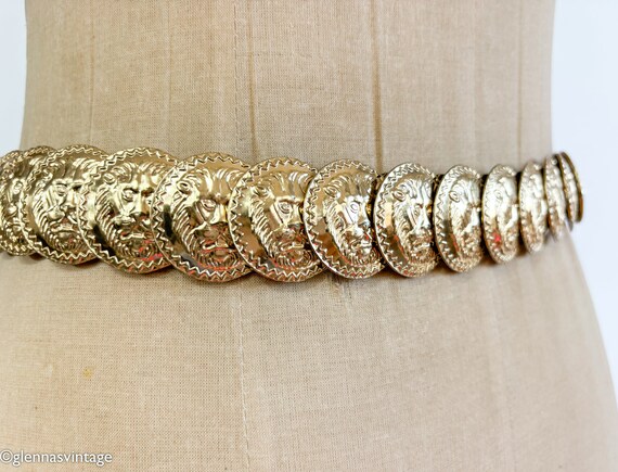 Vintage 1970s Gold Lion Head Coin Belt | Stretch Metal  display picture 3