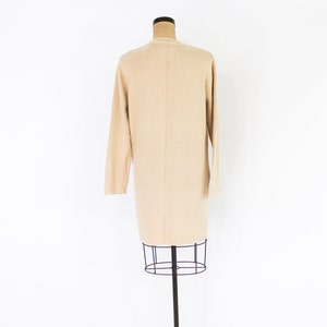 1980s Beige Sweater Knit Cardigan 80s Beige & Gold Sequin Sweater Coat Victor Costa Occasion Large imagem 6