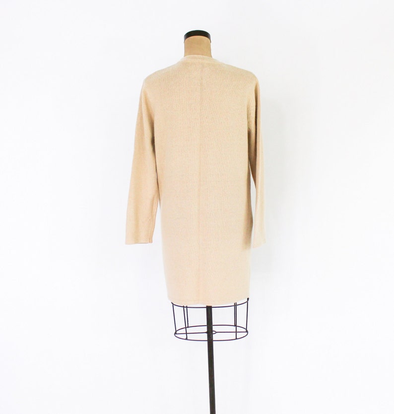 1980s Beige Sweater Knit Cardigan 80s Beige & Gold Sequin Sweater Coat Victor Costa Occasion Large imagem 6