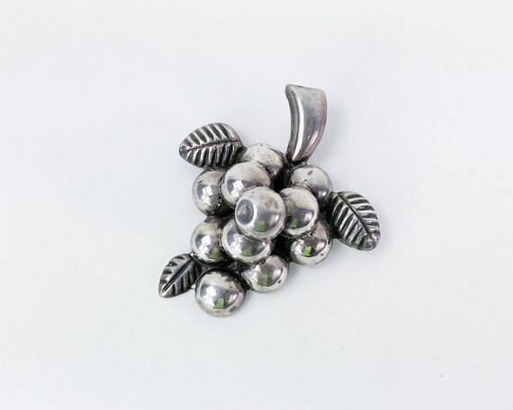 1950s Silver Grape Cluster Brooch  | 50s Sterling… - image 2