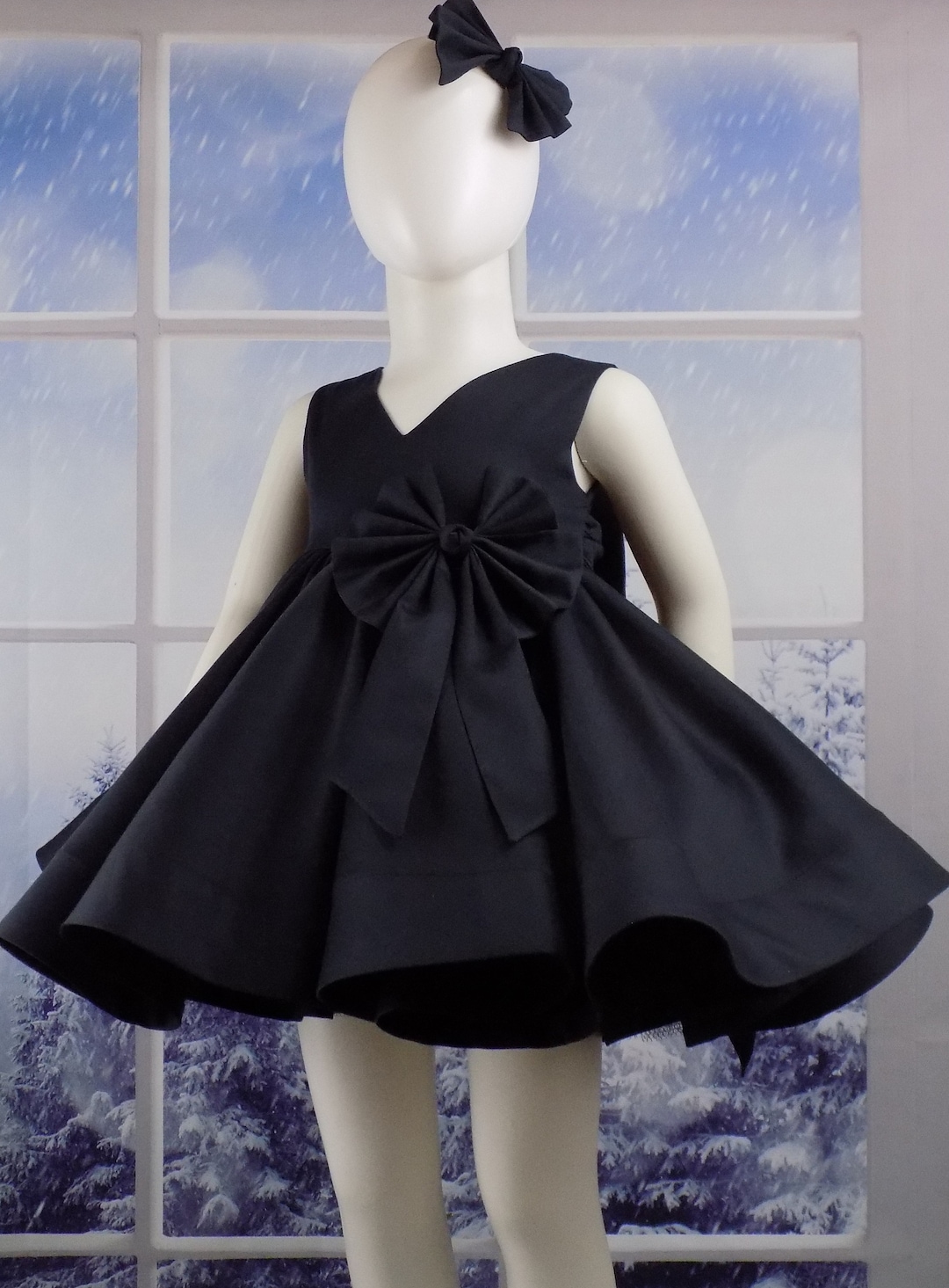 StyleStone Girls Black Dress with Printed Balloon Sleeves – Stylestone