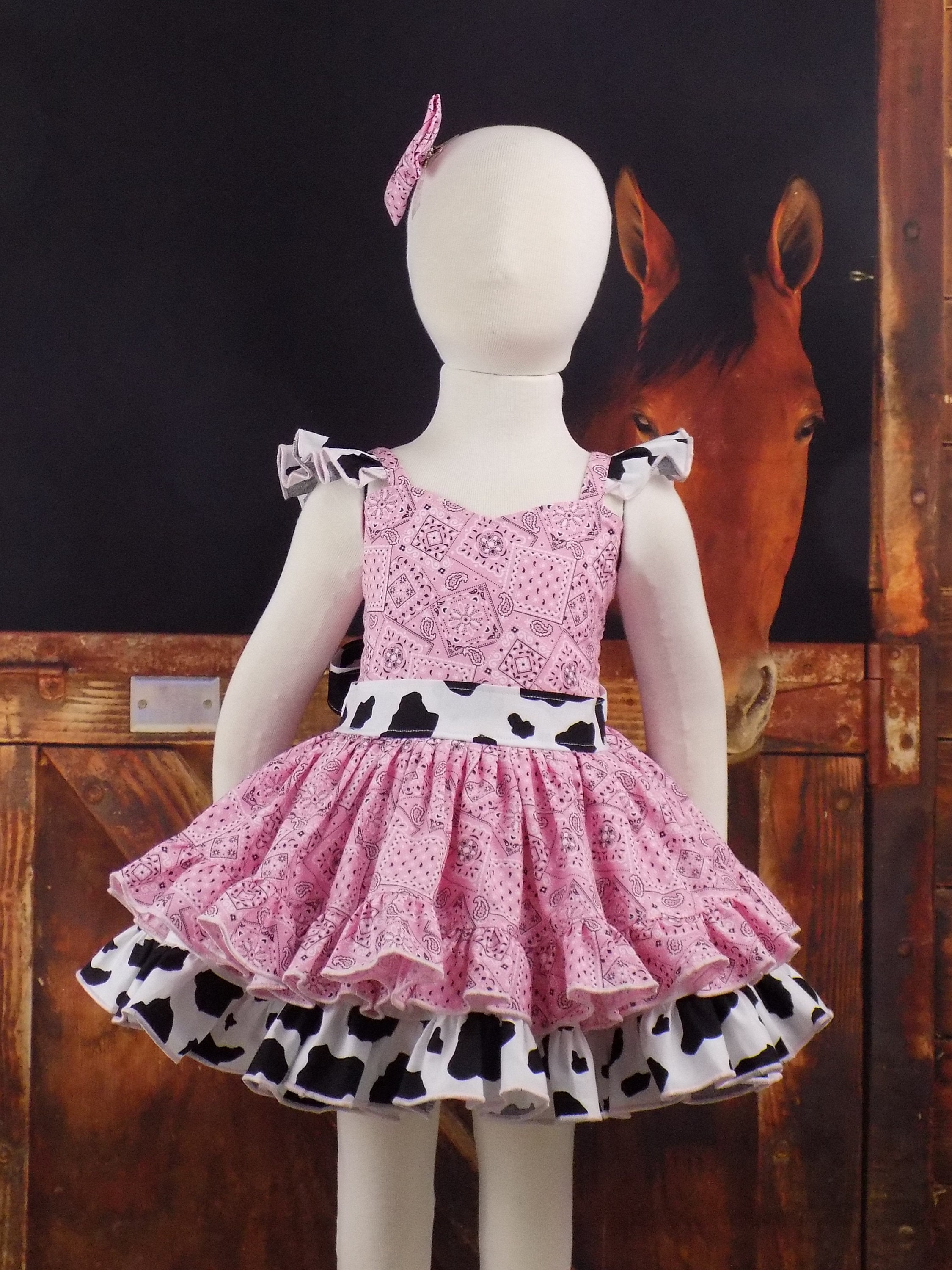 Pink Western Dress, Pink Cow Outfit, Pink Birthday, Farm, 1st Birthday,  Cowgirl, Pageant Wear, Western Wear, OOC, Bandana, Cow Print, Girls - Etsy  Canada