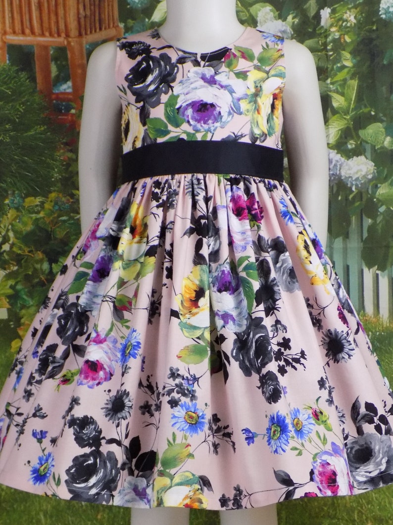 Easter dress 5t Clearance