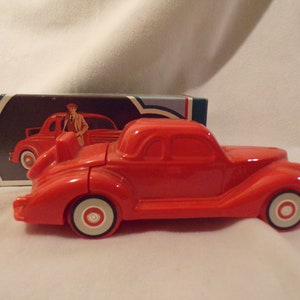 Vintage Avon 36 Ford Coupe FULL of Oland Aftershave Decanter Bottle