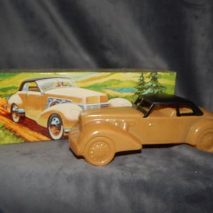 Avon Cord &#39;37 Car After Shave Decanter Bottle Now EMPTY