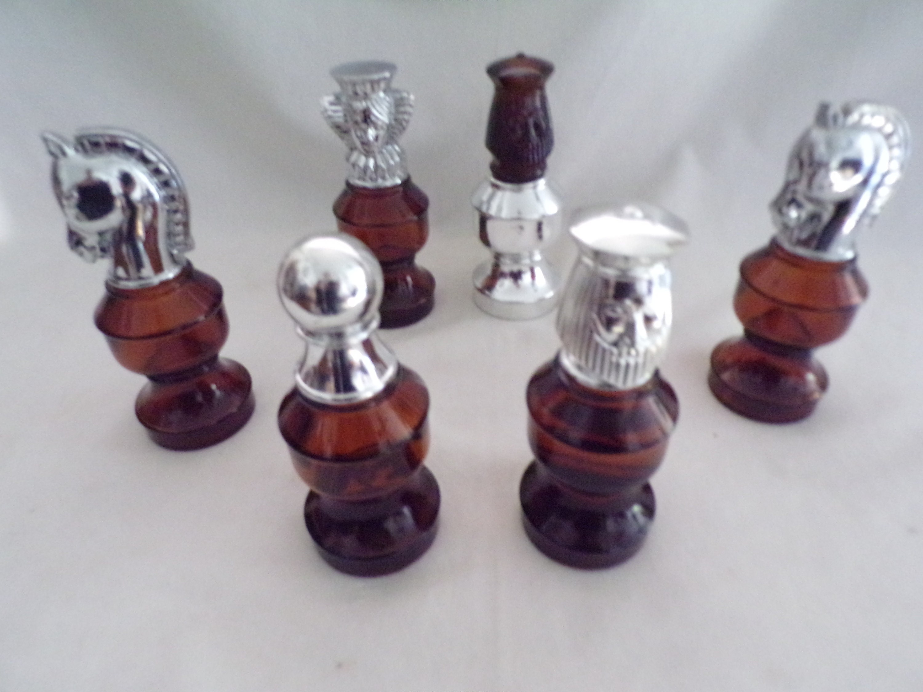 New Chess Decanter Set by The Wine Savant - Queen Chess Decanter 750ml