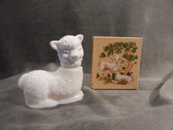 Vintage Avon 1970's Little Lamb Perfume Vintage Avon 1970's Little Lamb Perfume