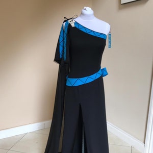 Halloween costume , black Long Lady dress.