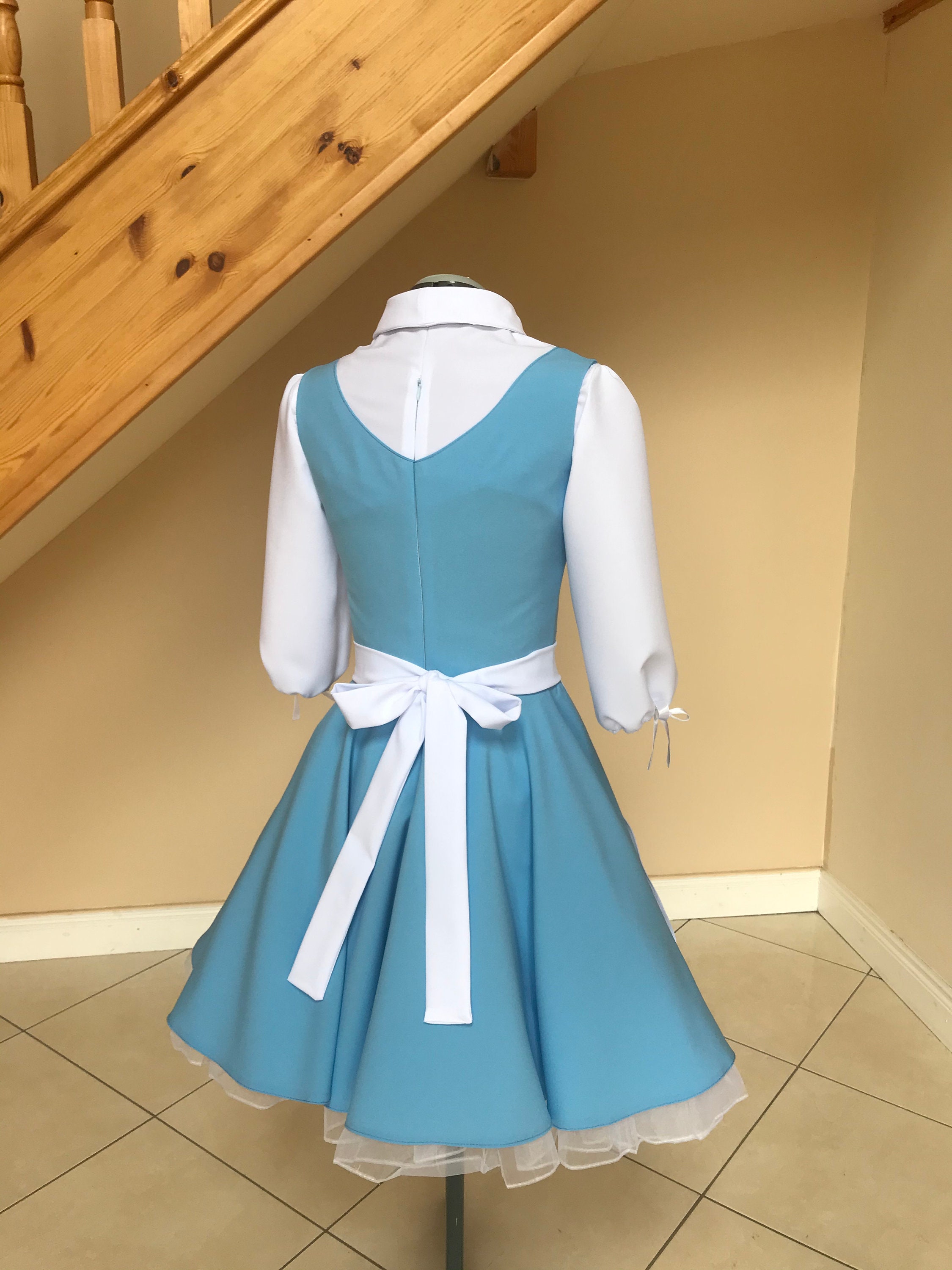 Disfraz de cosplay vestido azul con delantal vestido clásico - Etsy España Disfraz de cosplay vestido azul con delantal vestido clásico - Etsy España