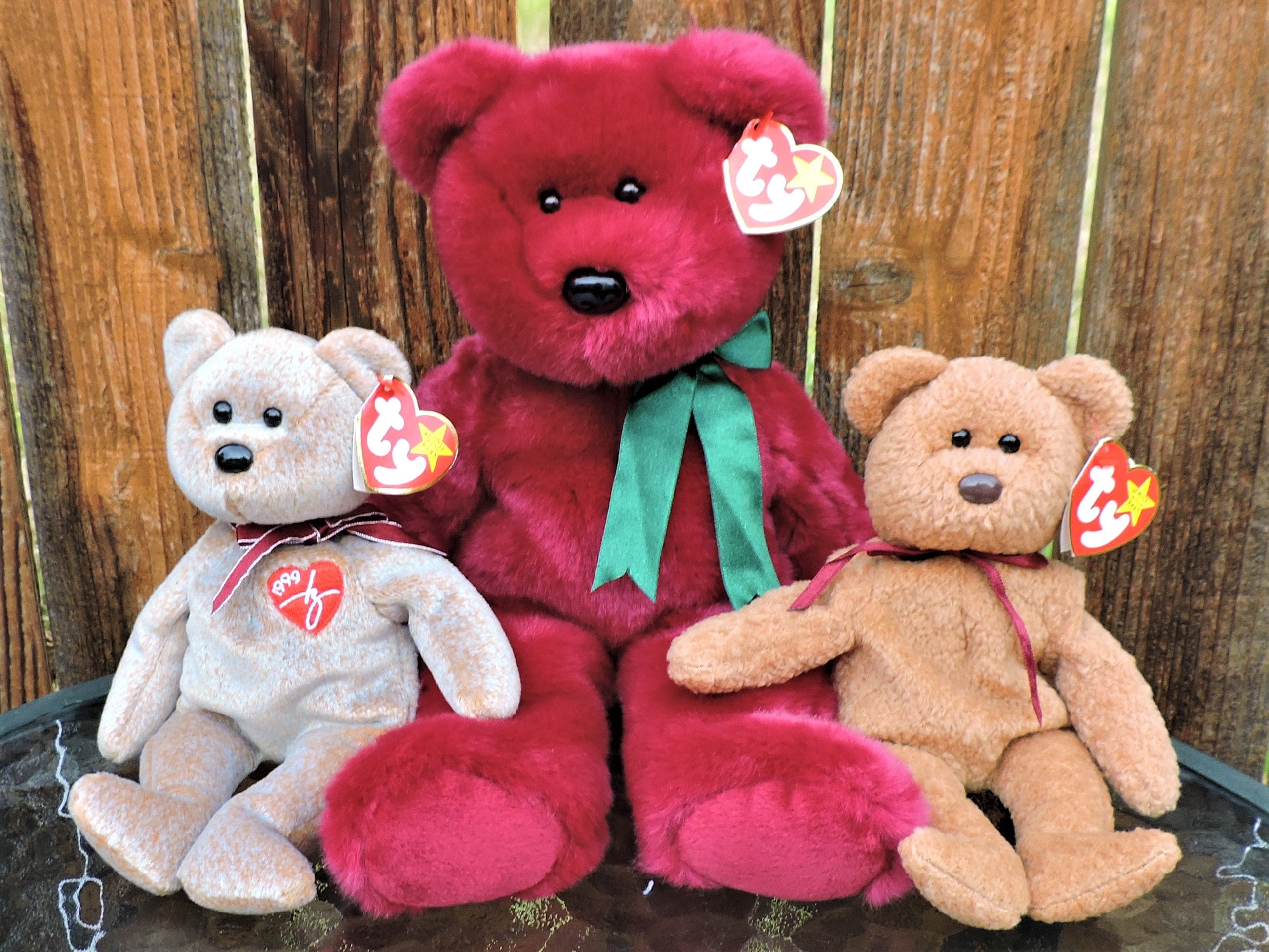 Curly (tm) Teddy (tm) 1999 Signature Bear (tm) the Beanie