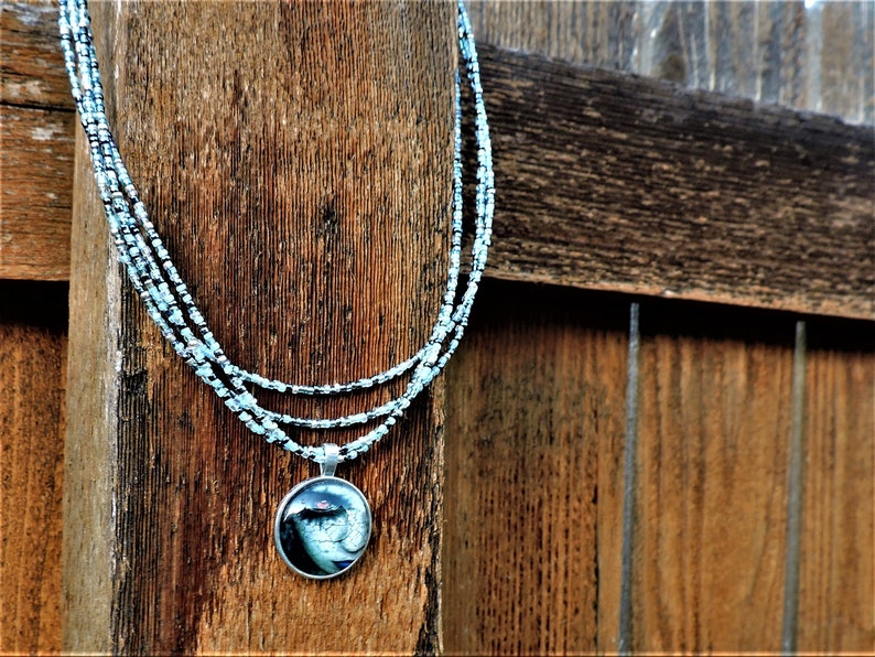 Red eye maiden necklace