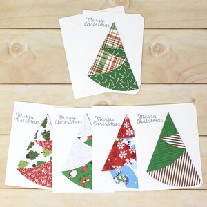 Jeu de mini cartes de correspondance sapin de Noël - Lot de 5 cartes de correspondance et enveloppes festives - Sapin plié à motifs amusants - 3 1/2" x 4 1/2"