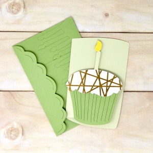 Lot de 6 petites cartes pour petits gâteaux vert sauge - 2 3/4" x 4 1/4" - petits gâteaux fantaisie - jolie papeterie - rabat festonné