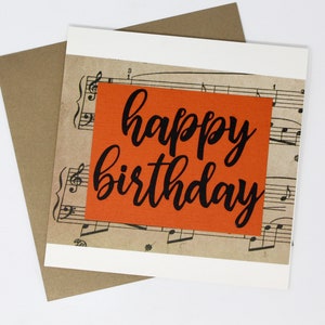 Carte Joyeux anniversaire musical - 5 1/2 x 5 1/2 » - Marron et Orange - Joyeux anniversaire - Carte carrée - Carte pour le mélomane