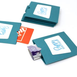 Enveloppes à manches ouvertes Happy Birthday - Lot de 8 - Bleu sarcelle - Emballage cadeau d'anniversaire amusant - Porte-monnaie ou carte-cadeau, etc. 3 1/2" de haut