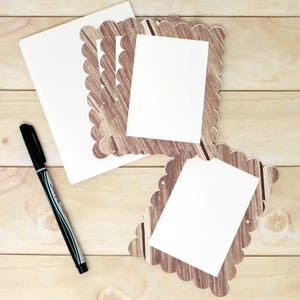 Cartes de correspondance simple face avec enveloppes scintillantes - Lot de 4 - Bordure grain de bois - 3 3/4" x 5" - Cartes - courrier postal, emballage de commande, etc.