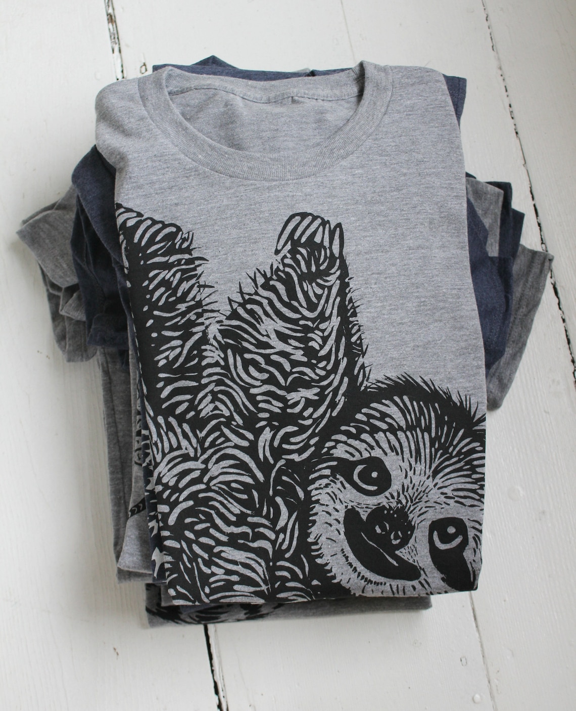 Buzz Shirts T-shirt Uomo/donna 'Chill Bro' Con Bradipo - Cotone Organico 100%, Vestibilità Comica, Vari Tagli