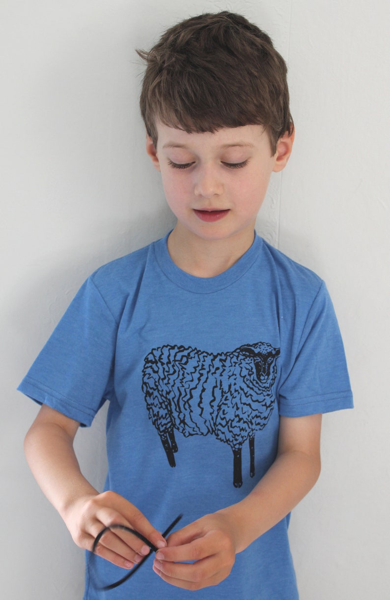 Organic Kids T-shirt Graphic Tees Children/'s Gift Tri-Blend Unisex Kids Sheep Tee Lamb Shirt Children/'s Animal Shirt