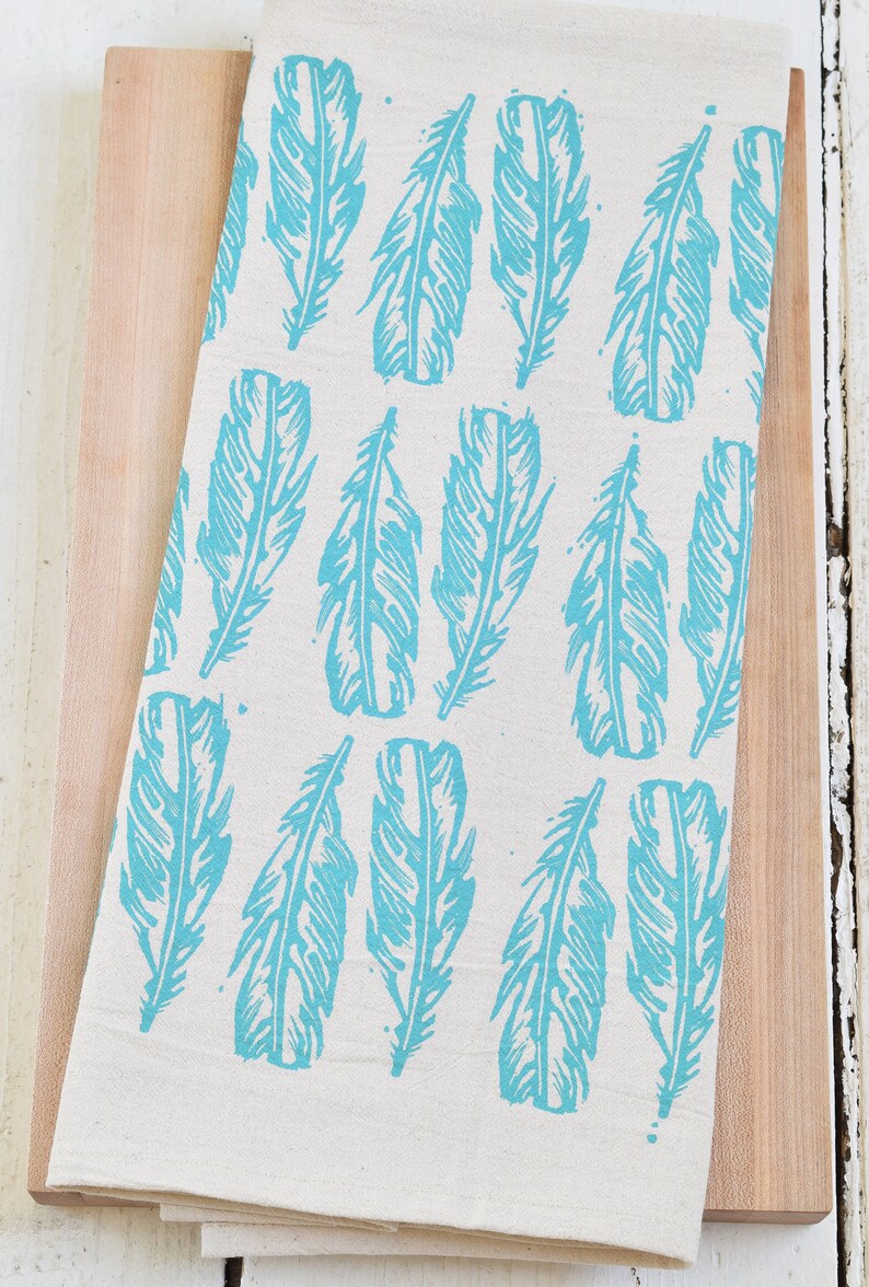 HearthandHarrow Block Feather Tea Towel