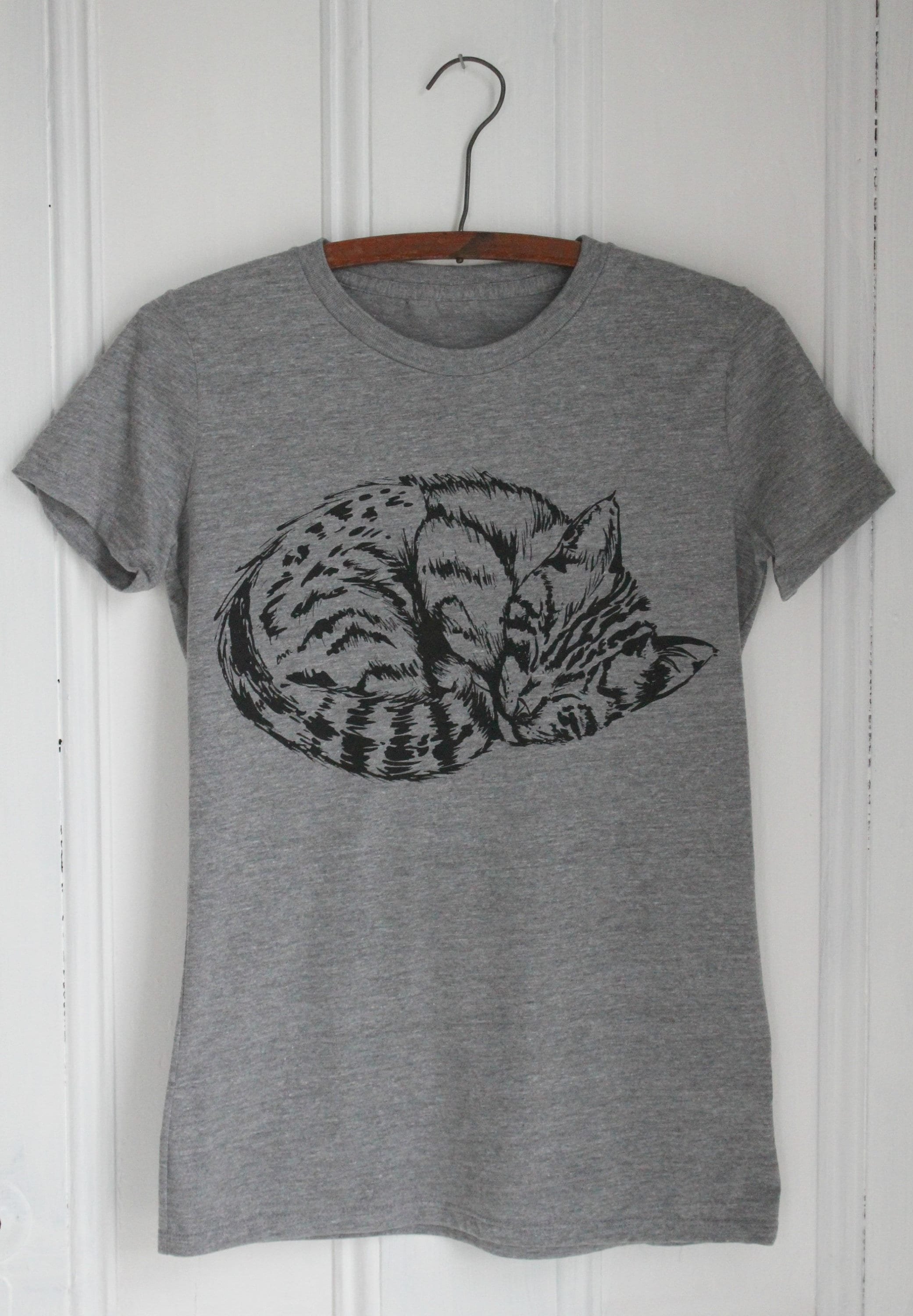 Womens Cat T Shirt Organic Sleeping Cat Tee Tri-blend - Etsy