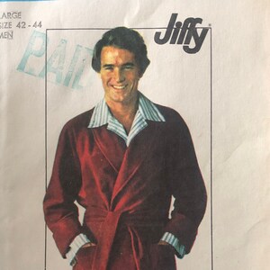 Simplicity 7741 Pattern UNCUT Cut Easy Jiffy Men's Robe Spa Front Wrap Shawl Collar Patch Pockets Raglan Sleeves Belt Size Small Large CA VA