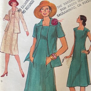 May include: Vintage Vogue Patterns sewing pattern. The cover shows illustrations of women in teal and beige outfits. The text includes "Very Easy Vogue Patterns" and "Size 16". The Yardage Shop, Sacramento, CA address is also visible.