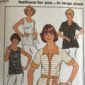 Simplicity 7900 Pattern UNCUT 1970s Sleeveless Scoop Neck Top Open Front Half Sleeve Cardigan Turn Back Cuffs Self Belt Size 40 42 44 46