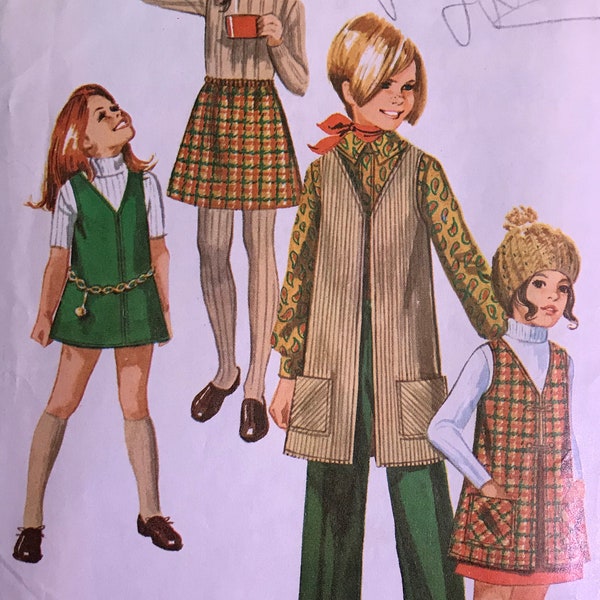 Simplicity 8994 Pattern CUT Complete 1970s Zipper Front Mini Jumper in V Neck Patch Pockets Skirt and Pants Size 10 Breast 28.5 MN
