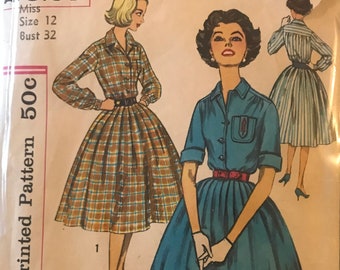 Simplicity 2627 Pattern CUT Complete 1950s Vintage Shirtwaist Dress with Full Skirt in Knee Length Pointed Collar - Size 12 Bust 32"