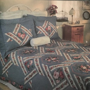 Butterick 5950 Pattern UNCUT 1990s Margit Echols Quilt Wall Hanging and Pillow Shams - Twin Queen King