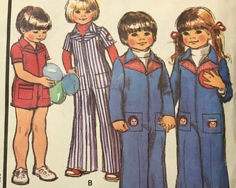 McCalls 5641 Pattern CUT Complete 1970s Vintage Toddler's Boy's Girl's Zipper Front Jumpsuit or Romper with Pointed Collar Size 3 Breast 22"