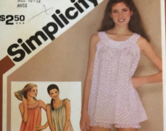 Simplicity 9877 Pattern UNCUT 1980s Vintage Scoop Neck Banded Nightgown Knee Maxi or Top with Bloomers Size 10 12 Bust 32.5-34"