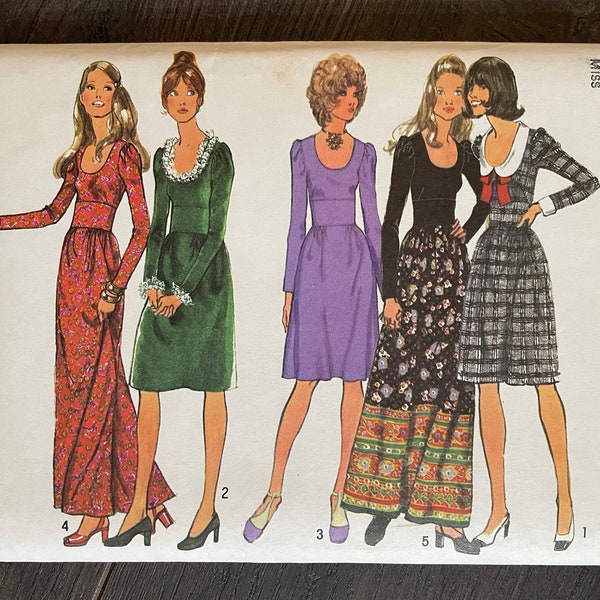 Simplicity 5180 Pattern CUT Complete Vintage 1970s Knee or Maxi Length Dress Scoop U Neck Gathered Cap Long Sleeves Size 12 Bust 34" VA