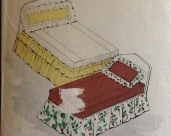 Advance 7534 - 1940s or 50s Decorator Pattern for Ruffled Coverlet or Bed Spread - Twin Size