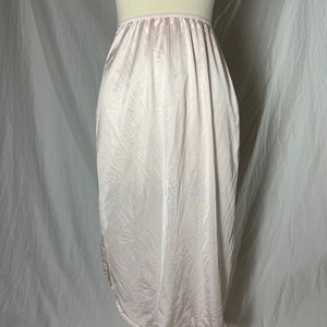 Vintage Lingerie Warners Pale Pink Nylon Half Slip in Midi Lower Calf Length LL 31&quot; Side Slits Size Medium