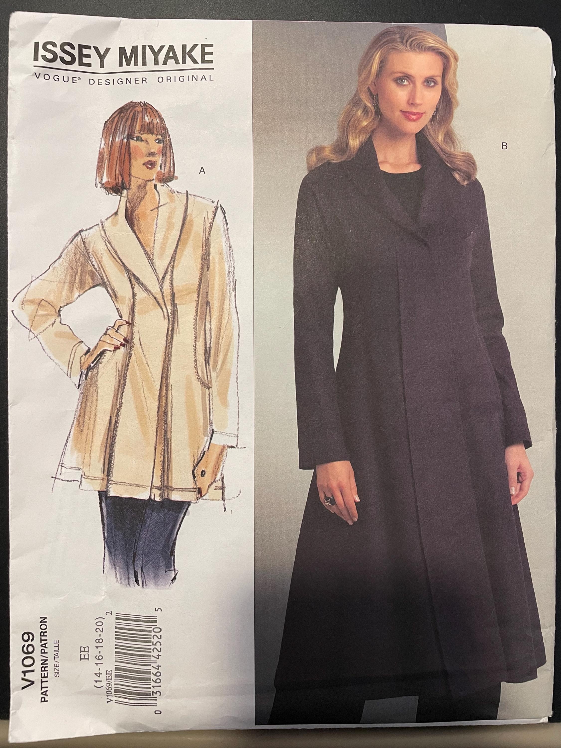 Vogue V1069 1069 Pattern UNCUT Vintage 2000s Issey Miyake Semi