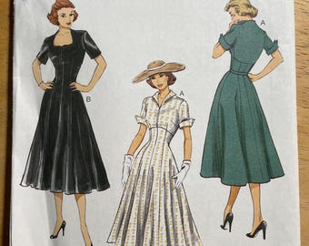 Patrón Butterick B6018 6018 SIN CORTAR Vestido retro de los años 50 estilo Reina Ana con cuello de cisne y cuello de ala, corte acampanado, manga corta y puños vueltos, talla 6-14 o 14-22