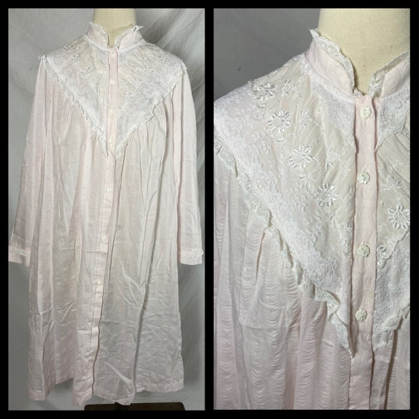 Vintage 1980s Lingerie Barbizon Pale Pink Blendaire Batiste Cotton Blend Button Front Nightgown High Collar Lace Trimmed Yoke Size Medium