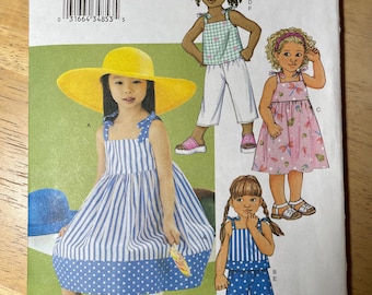 Butterick 3477 Motif non coupé Rapide Facile Coupe évasée Robe d'été petite fille Bande contrastante Haut sans manches Pantalon à enfiler Short Taille 2 3 4 5