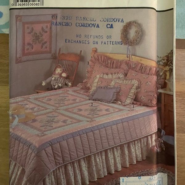 Simplicity 8604 Pattern UNCUT 1980s Vintage Lillian August Heirloom Collection Full Queen Quilt Dust Ruffle Wall Hanging Pillow Cover Shams