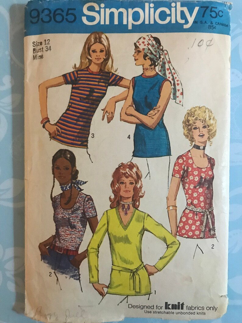 Simplicity 9365 Pattern CUT Complete 1970s Jewel Scoop or V - Etsy