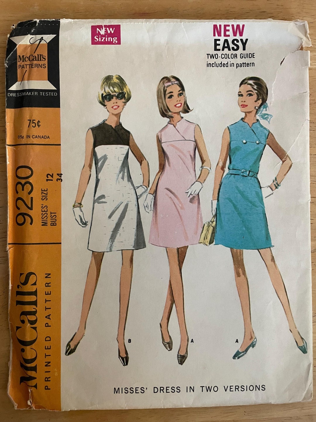 1960's McCall's Square Neckline Dress Pattern with or without sleeves - Bust 31