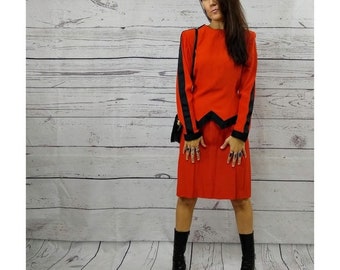 Vintage 1980s skirt set power skirt suit orange and black size 2 US