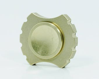 Rotobow Nano brass fidget spinner