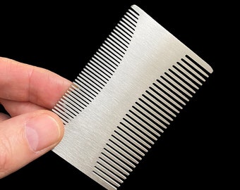 EDC-Kamm aus Edelstahl – Kreditkartengröße, passend für die Tasche oder Geldbörse, Haar- und Bartkamm für Männer