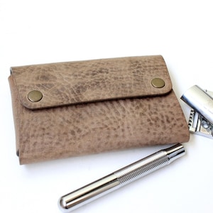 Handmade Leather Shaving Kit Holder: Italian Leather Travel Case, Gift for Him & Free Initials Grigio