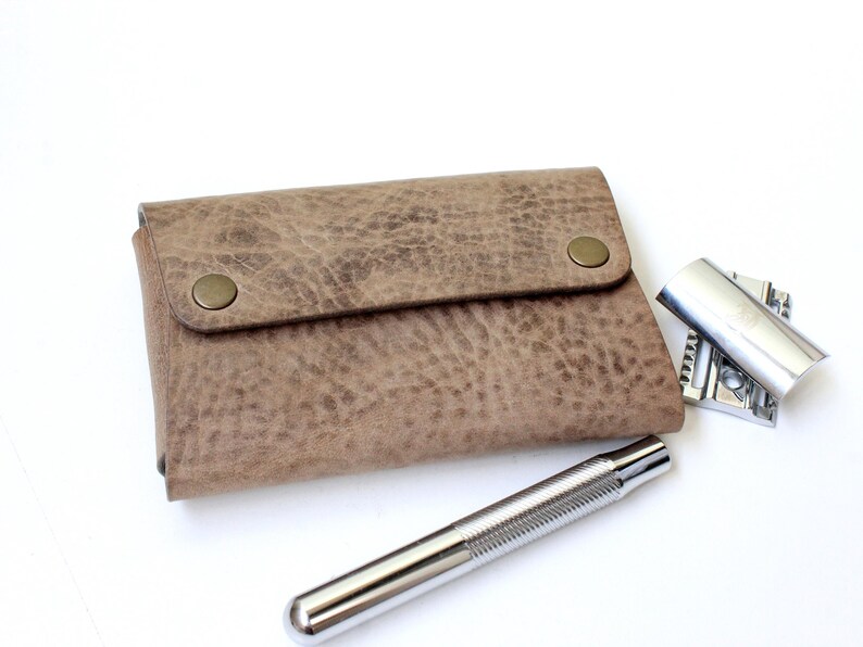 Handmade Leather Shaving Kit Holder: Italian Leather Travel Case, Gift for Him & Free Initials Grigio