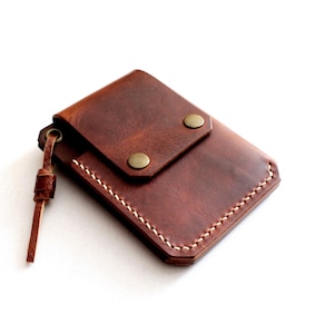 Carteira de couro, carteira de couro minimalista feita à mão, carteira fina para homens e mulheres AirTag Pocket