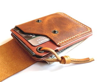 Trackable Minimalist Wallet, Personalized Leather AirTag Card Holder, Slim Front Pocket Wallet for Men