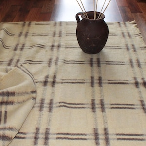 Natural Soft Wool Blanket, Wool Throw Blanket, 155x210 cm Woolen Blanket, Traditional Wool Blanket